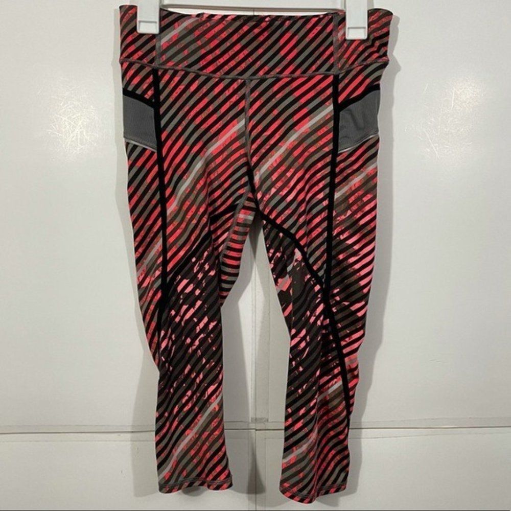Athleta Patterned Cropped Activewear Leggings - image 2